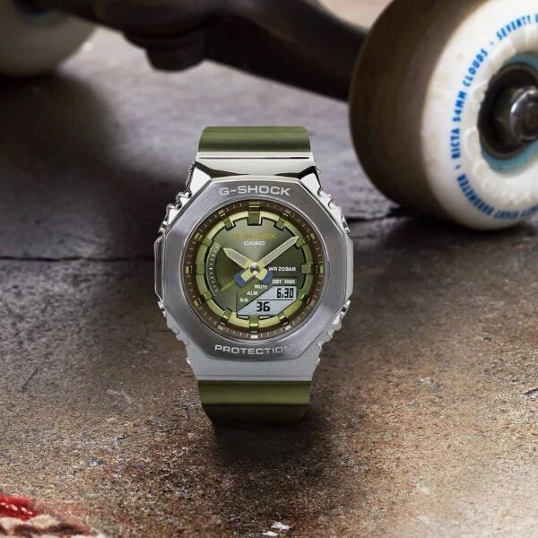 CASIO G-SHOCK GM-S2100-3ADR KOL SAATİ