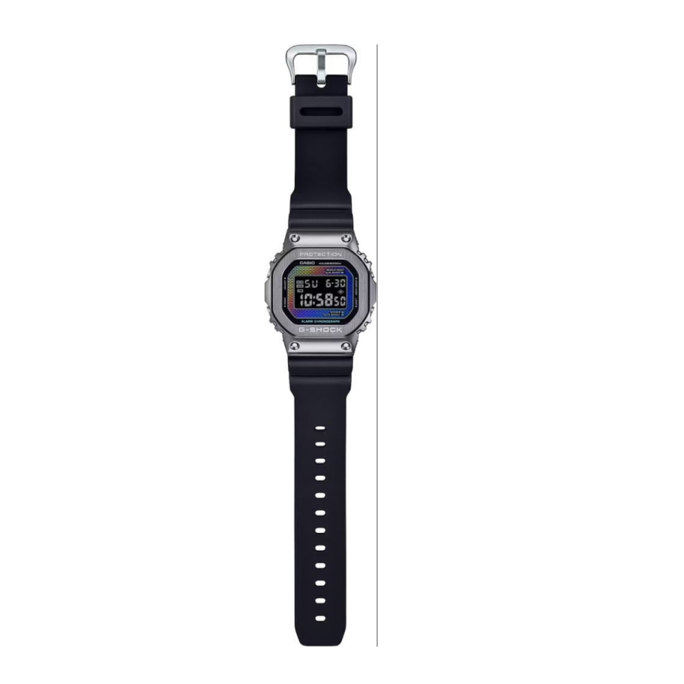 Casio GM-5600BRW-1DR Kol Saati