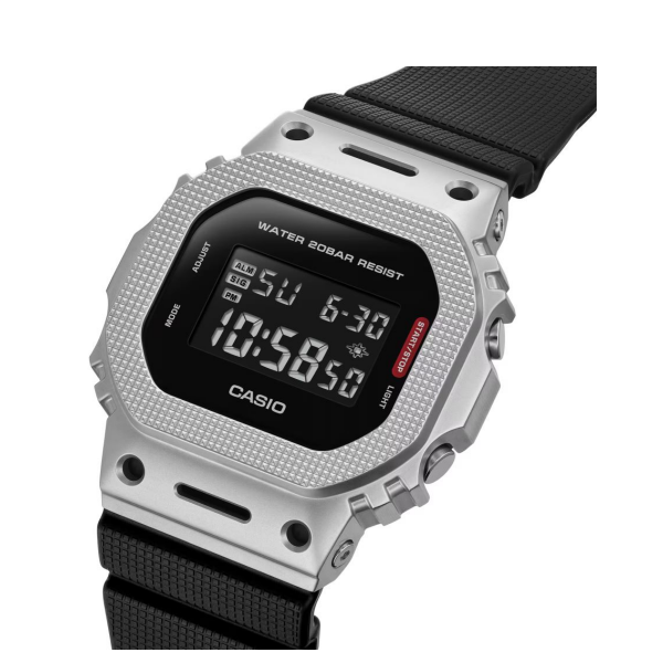 Casio GM-5600M-1DR Kol Saati