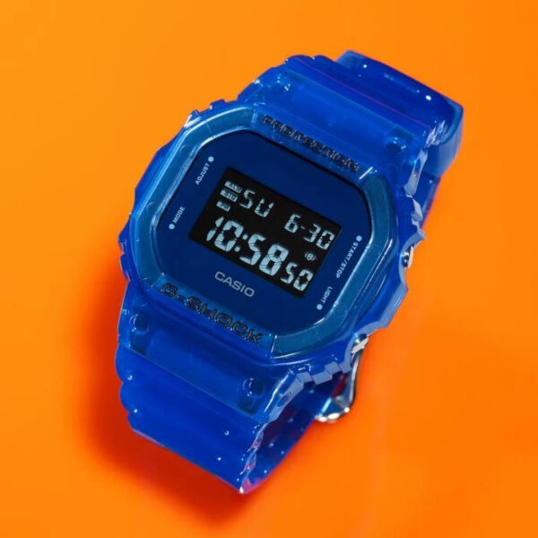 CASIO G-SHOCK DW-5600SB-2DR KOL SAATİ