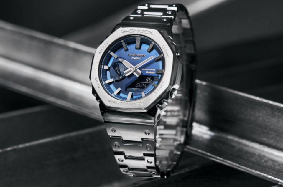 Casıo GM-B2100AD-2ADR Kol Saati