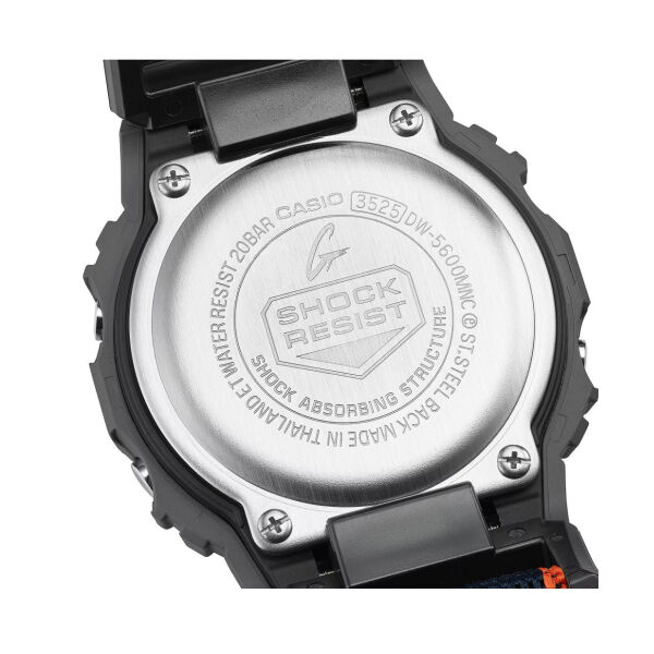 CASİO W-5600MNC-8A2DR KOL SAATİ