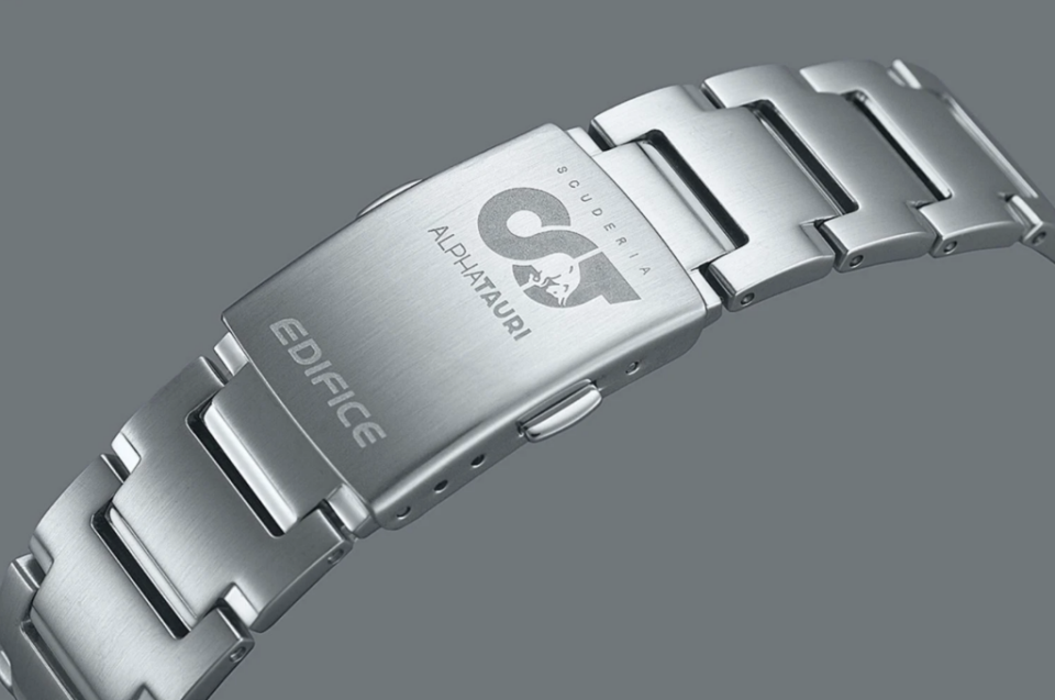 Casio EFS-S590AT-1ADR-D Kol Saati