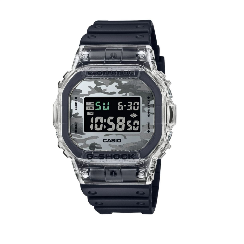 Casio DW-5600SKC-1DR-D Kol Saati